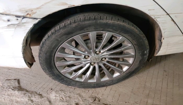 2018 Maruti Ciaz S DIESEL 1.3, Diesel, Manual, 97,942 km, tyre