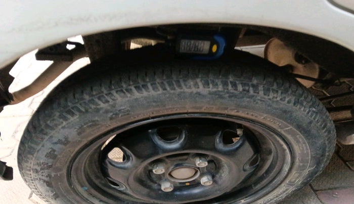 2016 Maruti Alto K10 VXI, Petrol, Manual, 40,938 km, tyre