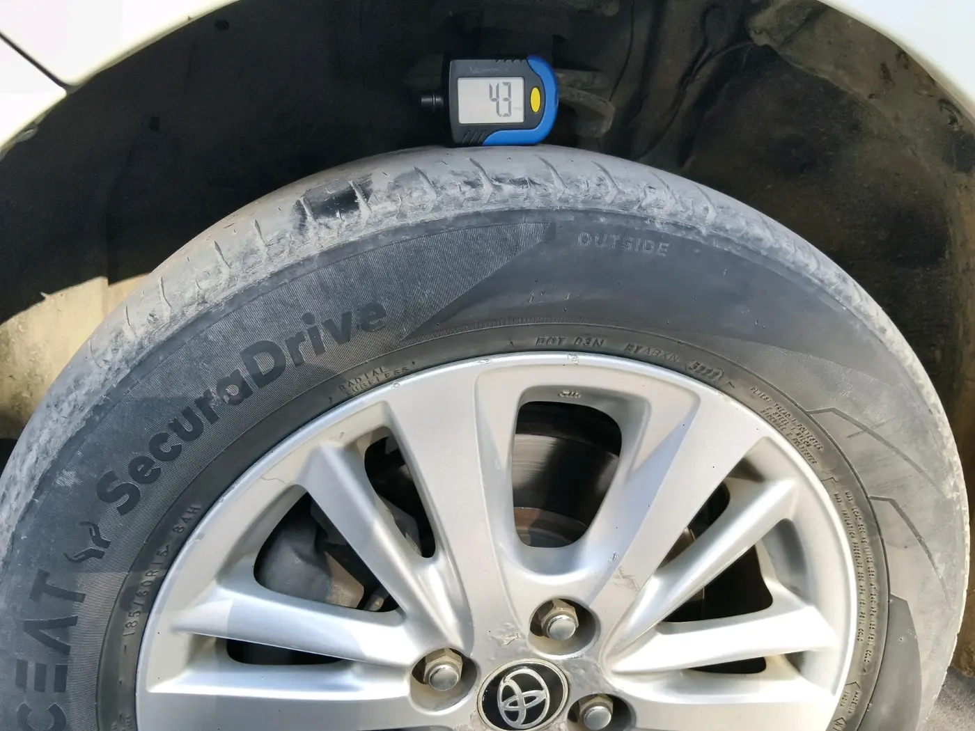 2018 Toyota YARIS VX CVT, Petrol, Automatic, 67,954 km, tyre