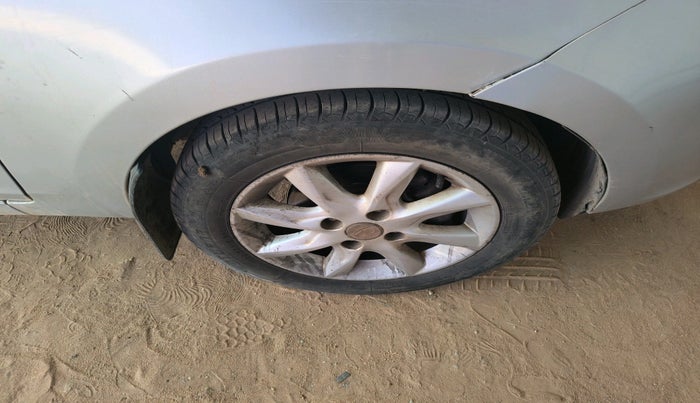 2014 Tata Zest XT PETROL, Petrol, Manual, 1,14,893 km, tyre