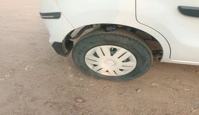 2016 Maruti Alto 800 VXI, Petrol, Manual, 52,613 km, tyre