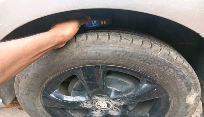 2015 Skoda Rapid AMBITION 1.5 TDI, Diesel, Manual, 72,042 km, tyre