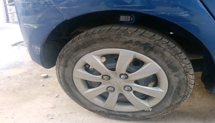 2012 Hyundai Eon MAGNA +, Petrol, Manual, 26,865 km, tyre