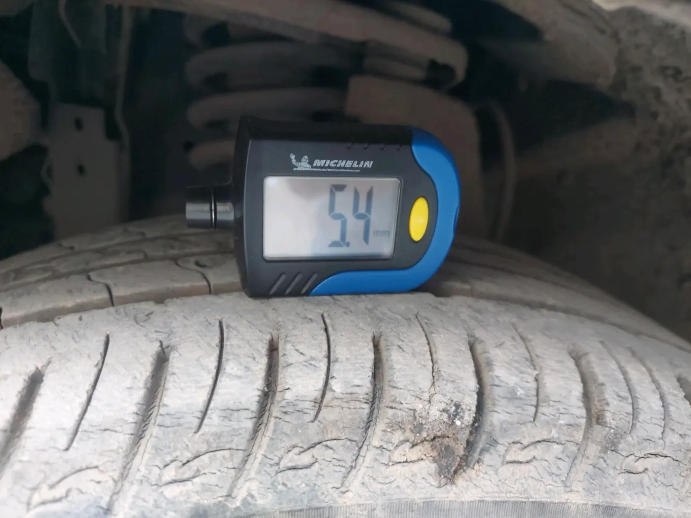 2019 Mahindra MARAZZO M6 8 STR, Diesel, Manual, 28,862 km, tyre