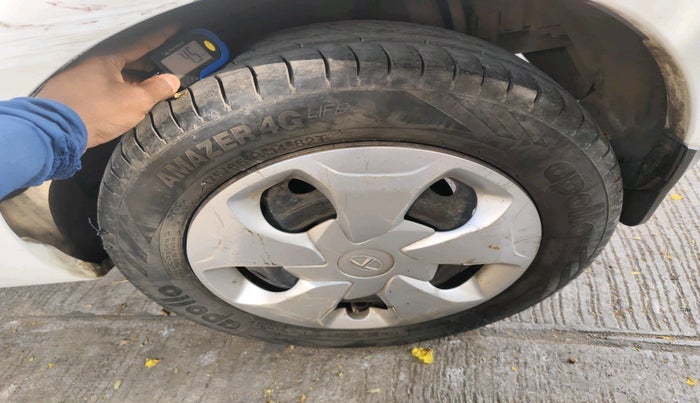 2015 Tata Bolt XM REVOTRON, Petrol, Manual, 54,831 km, tyre