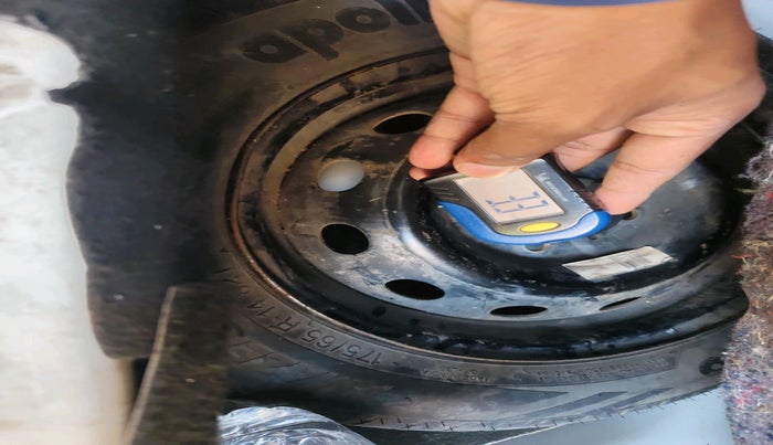 2015 Tata Bolt XM REVOTRON, Petrol, Manual, 54,831 km, tyre