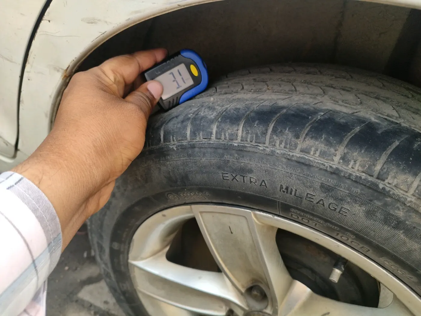 2012 Maruti Swift ZDI, Diesel, Manual, 2,34,075 km, tyre