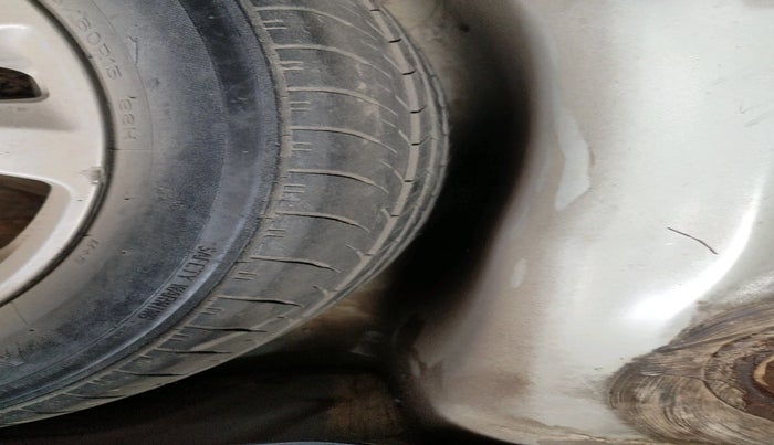 2012 Maruti Swift ZDI, Diesel, Manual, 2,34,075 km, tyre