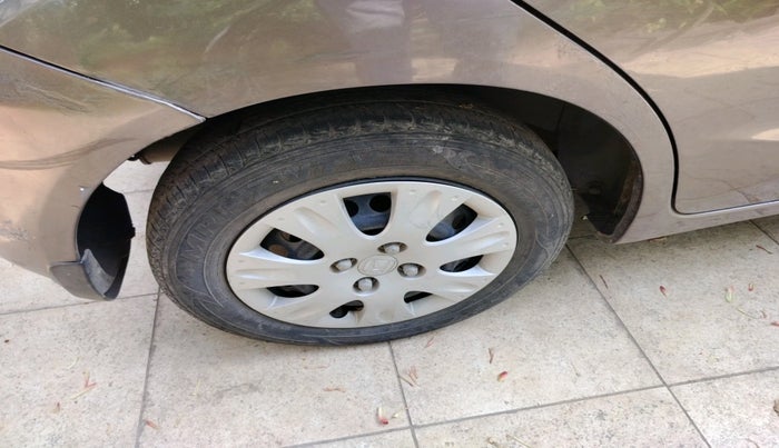 2013 Honda Brio S MT, Petrol, Manual, 41,675 km, tyre