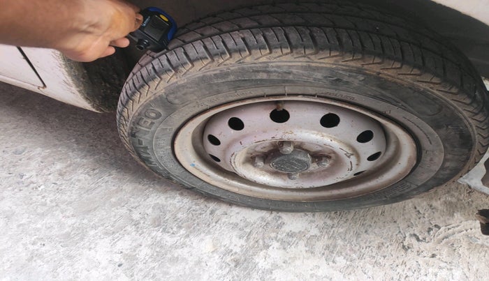 2017 Maruti Wagon R 1.0 LXI, CNG, Manual, 72,967 km, tyre