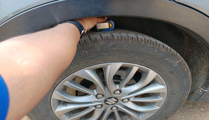 2016 Maruti S Cross ZETA 1.3, Diesel, Manual, 2,22,383 km, tyre