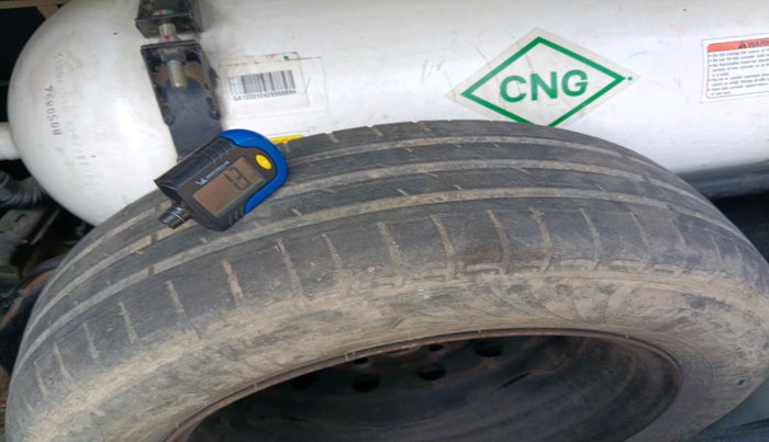 2022 Maruti Swift Dzire TOUR S-CNG (O), CNG, Manual, 46,630 km, tyre