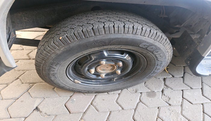 2020 Mahindra Bolero B6 (O), Diesel, Manual, 94,928 km, tyre