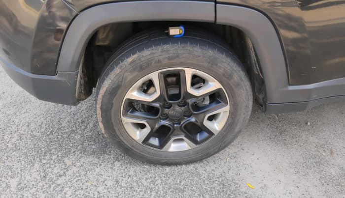 2019 Jeep Compass TRAILHAWK (O) 2.0 4X4, Diesel, Automatic, 1,41,247 km, tyre