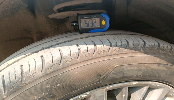 2020 Maruti Ertiga ZXI+ SHVS, Petrol, Manual, 1,04,248 km, tyre