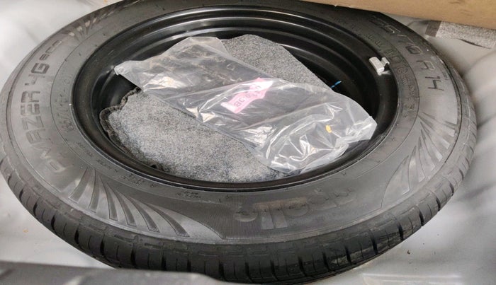 2024 Hyundai GRAND I10 NIOS SPORTZ AMT 1.2 KAPPA VTVT, Petrol, Automatic, 11,176 km, tyre