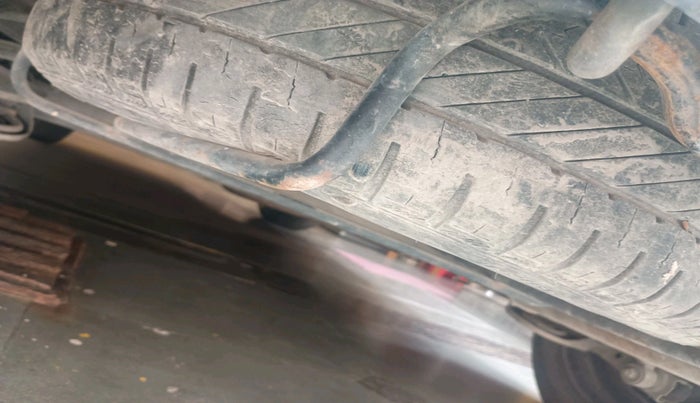 2014 Maruti Ertiga VXI CNG, CNG, Manual, 58,138 km, tyre