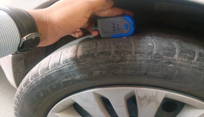 2014 Maruti Ertiga VXI CNG, CNG, Manual, 58,138 km, tyre