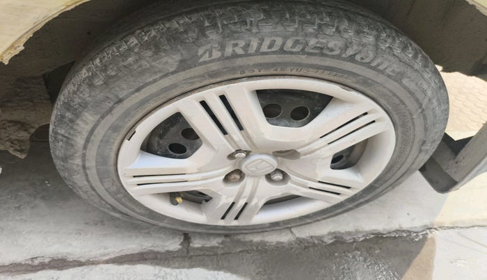 2011 Honda City 1.5L I-VTEC S MT, CNG, Manual, 1,02,701 km, tyre