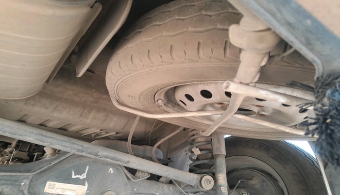 2024 Maruti Eeco 5 STR AC CNG, CNG, Manual, 1,56,094 km, tyre