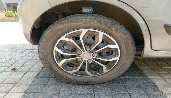 2012 Maruti Wagon R 1.0 VXI, Petrol, Manual, 81,452 km, tyre