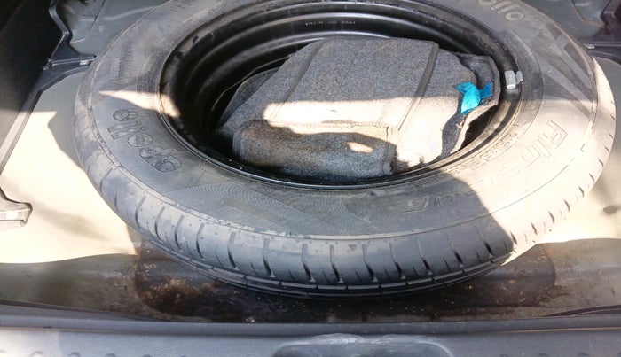 2022 Hyundai Creta E 1.5 DIESEL, Diesel, Manual, 58,180 km, tyre