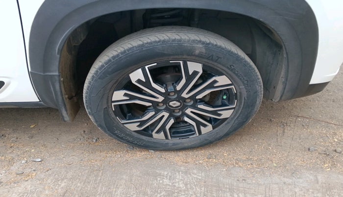 2022 Renault Kiger RXZ MT, Petrol, Manual, 59,357 km, tyre