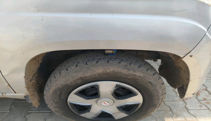 2015 Mahindra TUV300 T4, Diesel, Manual, 96,202 km, tyre