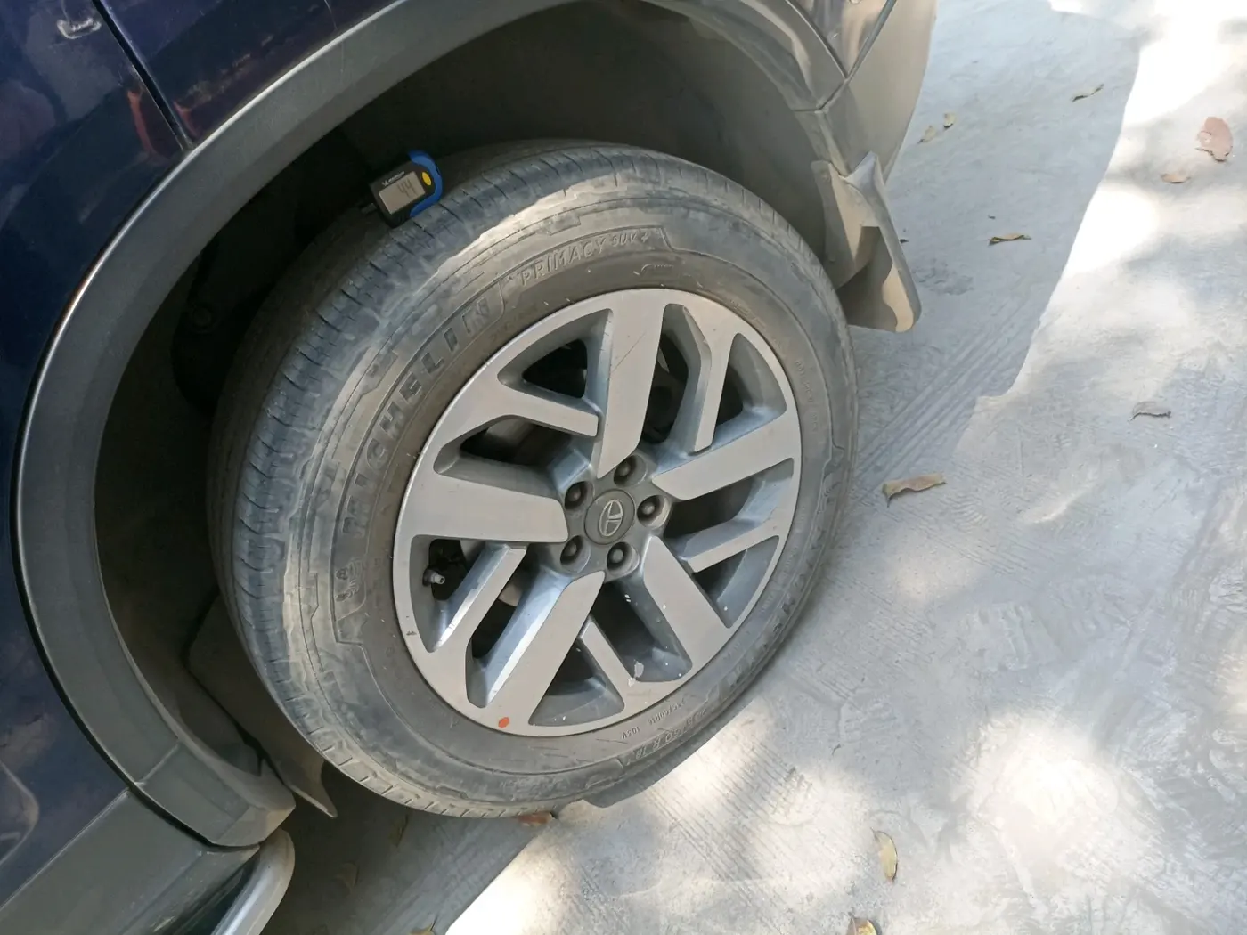 2021 Tata Safari XZ PLUS, Diesel, Manual, 1,10,044 km, tyre