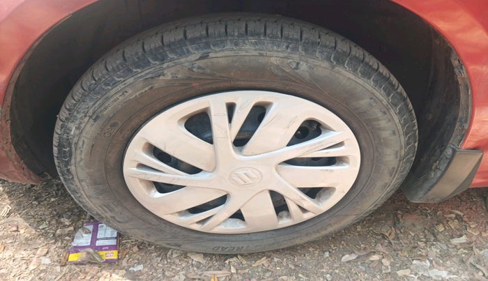 2013 Maruti Swift VXI, Petrol, Manual, 82,682 km, tyre