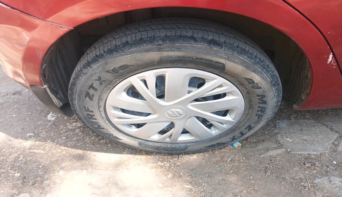 2013 Maruti Swift VXI, Petrol, Manual, 82,682 km, tyre