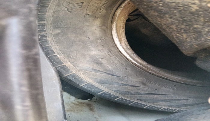 2010 Hyundai i20 ASTA 1.4 CRDI, Diesel, Manual, 2,49,796 km, tyre