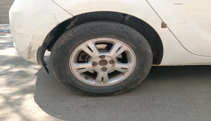 2010 Hyundai i20 ASTA 1.4 CRDI, Diesel, Manual, 2,49,796 km, tyre