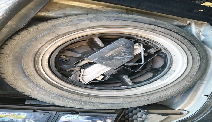 2009 Mercedes Benz C Class 220 CDI ELEGANCE AT, Diesel, Automatic, 1,10,748 km, tyre