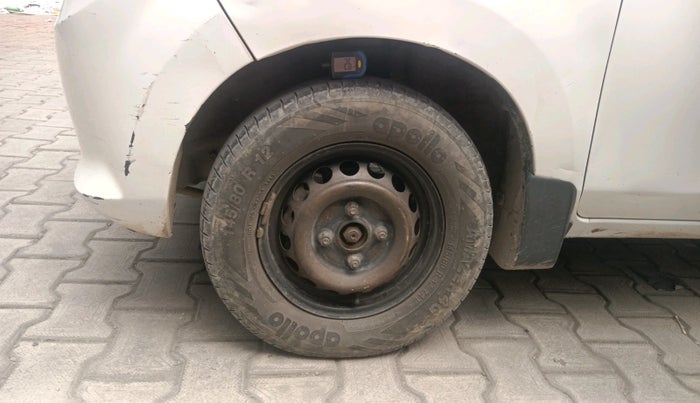 2014 Maruti Alto 800 LXI, Petrol, Manual, 2,45,185 km, tyre