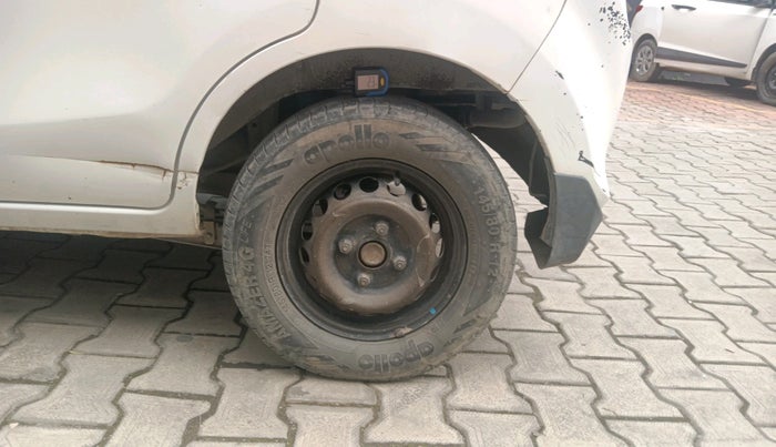 2014 Maruti Alto 800 LXI, Petrol, Manual, 2,45,185 km, tyre