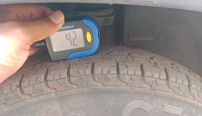 2019 Renault Kwid CLIMBER 1.0 AMT, Petrol, Automatic, 35,165 km, tyre