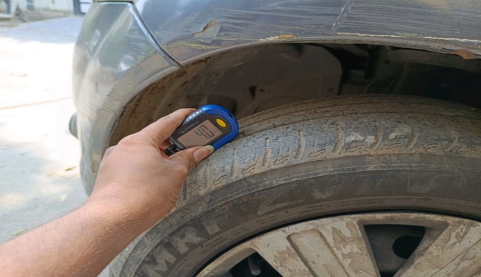 2011 Ford Figo EXI 1.2 PETROL, Petrol, Manual, 1,12,529 km, tyre