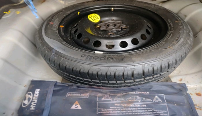 2017 Hyundai Xcent SX 1.2 CRDI (O), Diesel, Manual, 1,49,557 km, tyre