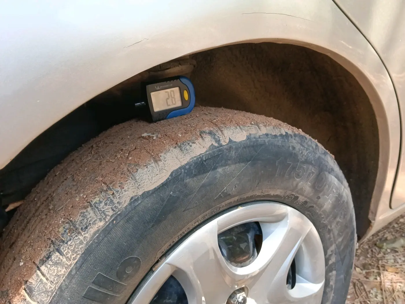2006 Hyundai Accent CRDI, Diesel, Manual, 1,72,453 km, tyre