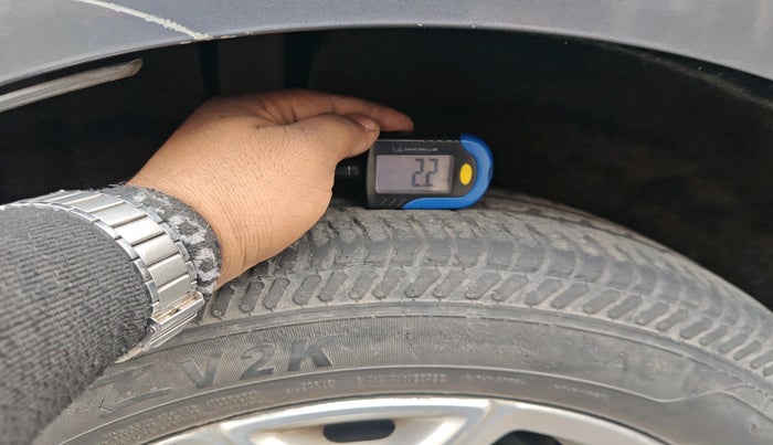 2015 Ford Ecosport TITANIUM 1.0L ECOBOOST, Petrol, Manual, 63,427 km, tyre