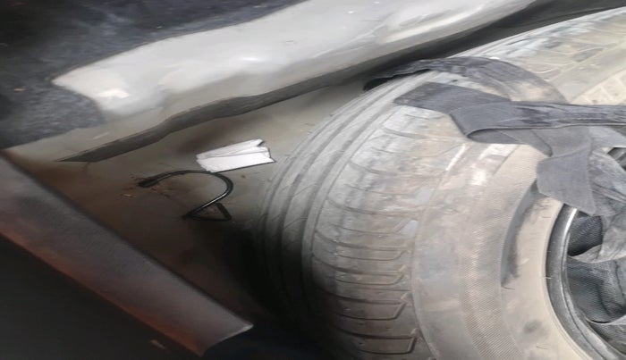 2024 Tata NEXON FEARLESS + SUNROOF DCA DUAL TONE 1.2 PETROL, Petrol, Automatic, 75,600 km, tyre