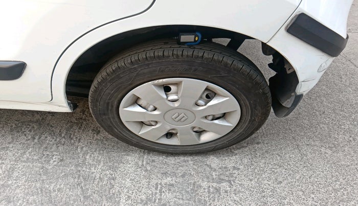 2014 Maruti Wagon R 1.0 LXI CNG, CNG, Manual, 1,17,333 km, tyre