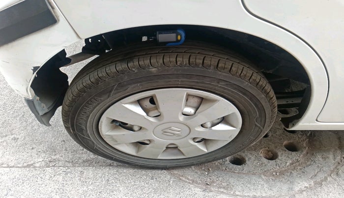 2014 Maruti Wagon R 1.0 LXI CNG, CNG, Manual, 1,17,333 km, tyre