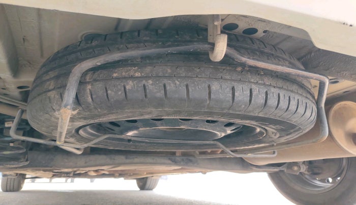 2023 Maruti Ertiga VXi (O), Petrol, Manual, 98,827 km, tyre