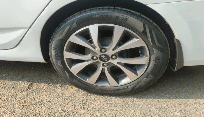 2015 Hyundai Verna FLUIDIC 1.6 VTVT SX, Petrol, Manual, 80,892 km, tyre