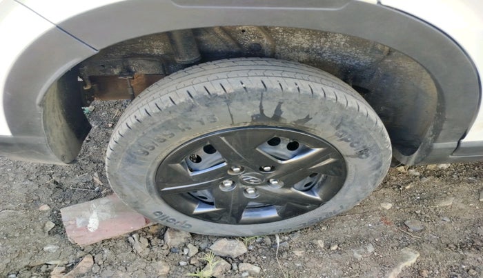 2023 Hyundai VENUE S(O) 1.2, Petrol, Manual, 21,350 km, tyre