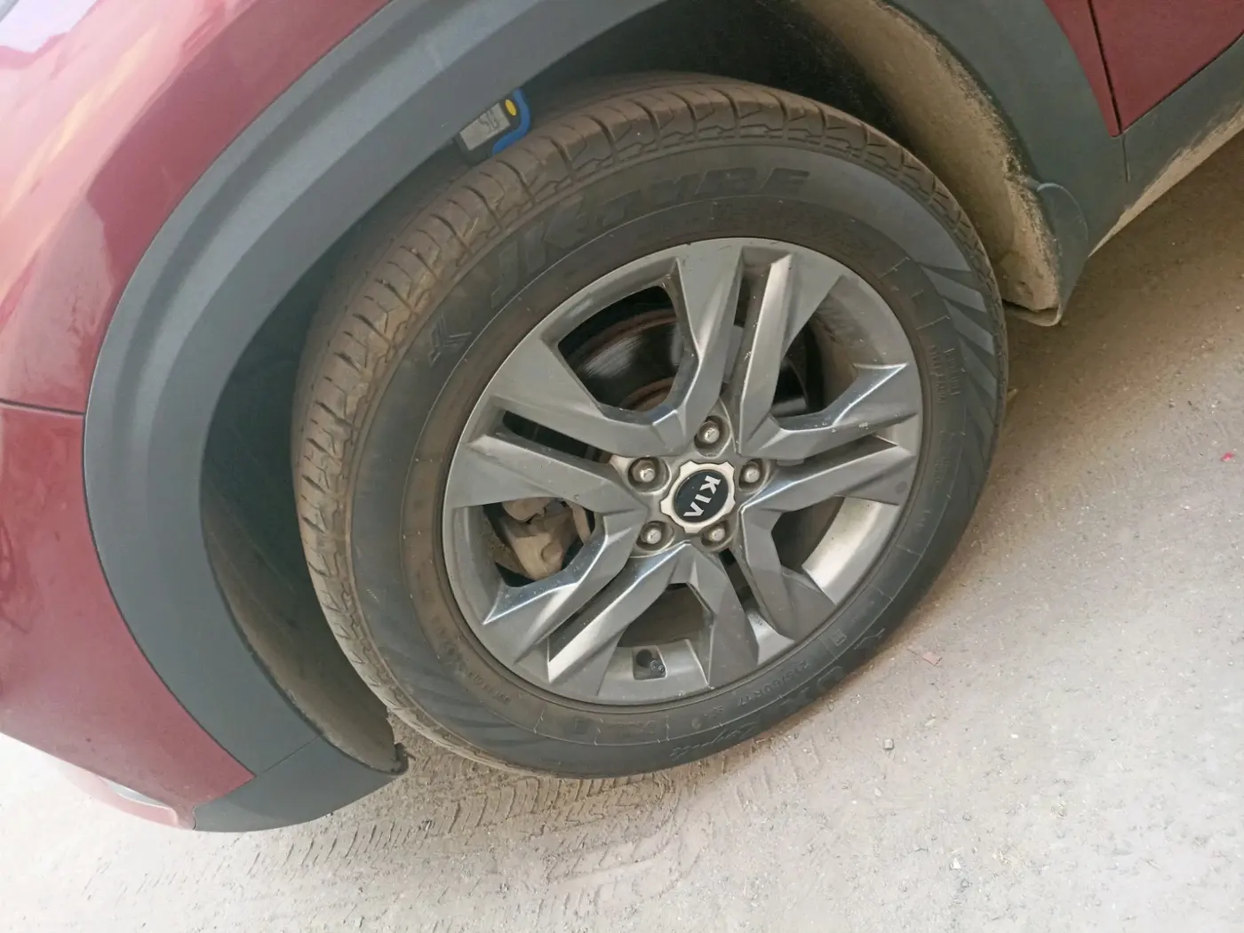 2020 KIA SELTOS HTX IVT 1.5 PETROL, Petrol, Automatic, 76,419 km, tyre