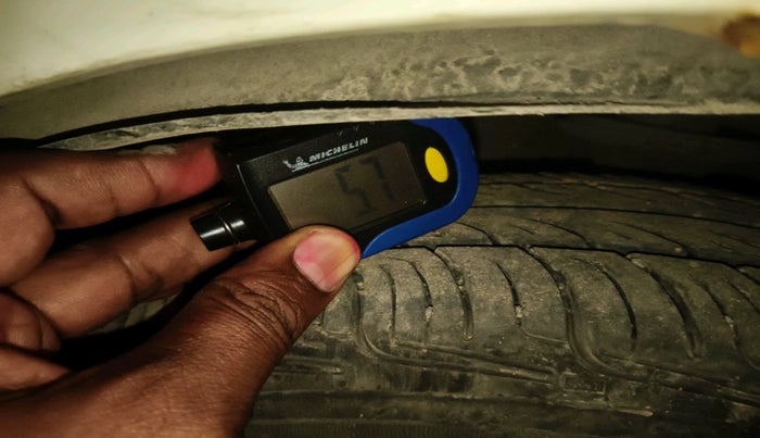 2017 Maruti Alto K10 VXI, Petrol, Manual, 1,46,482 km, tyre