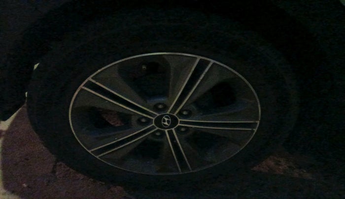 2017 Hyundai Creta SX PLUS AT 1.6 PETROL, Petrol, Automatic, 85,724 km, tyre